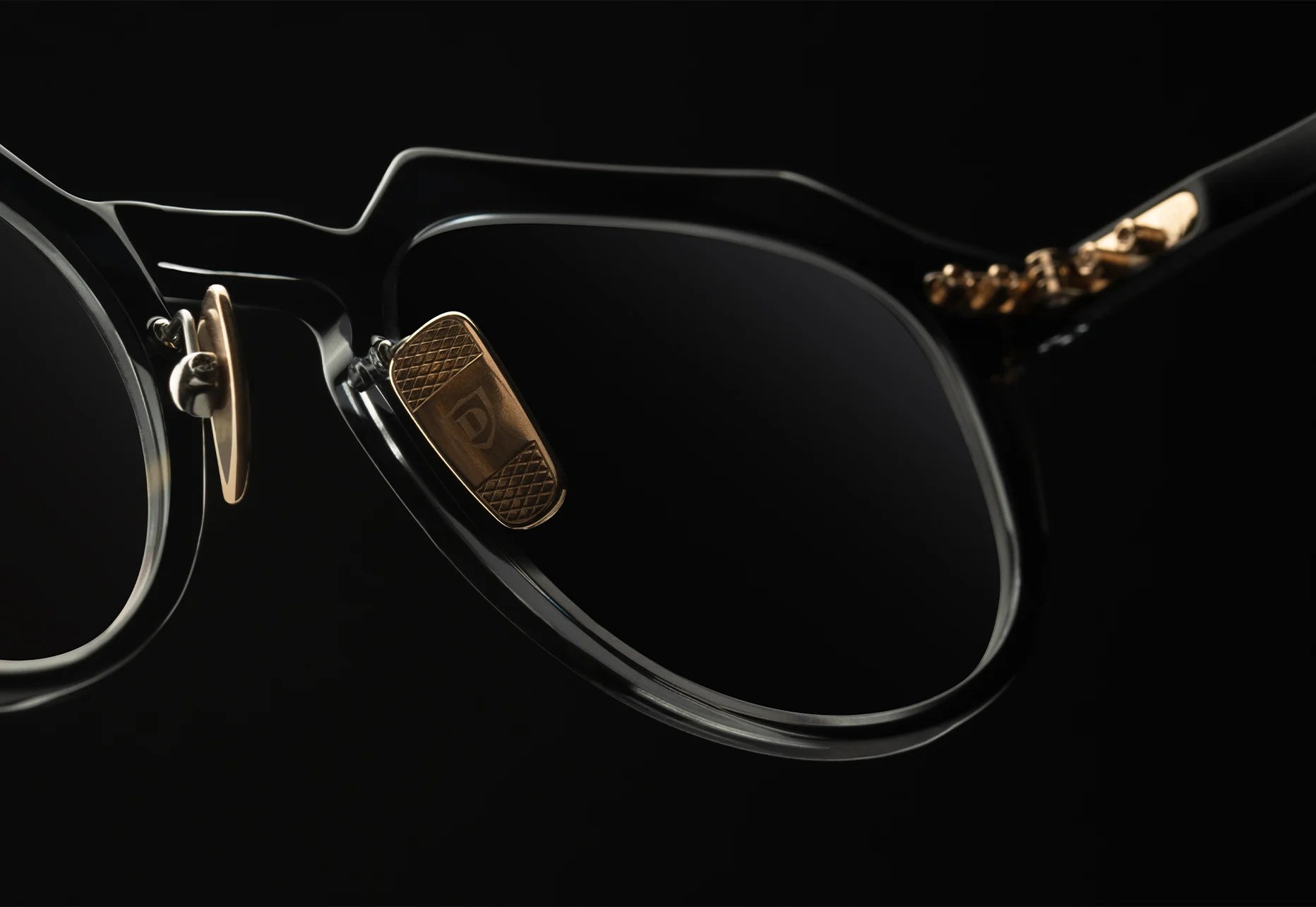 2023 Premium Eye Glasses Customize Brille Metal Eyeglass Frames Lunettes De  Luxe Vintage - China Designer Sunglasses and Brand Sunglasses price